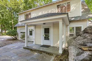 14 Grove Ln, Greenwich, CT 06831 - Photo 3