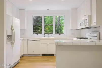 14 Grove Lane, Greenwich, CT 06831 - Photo 11