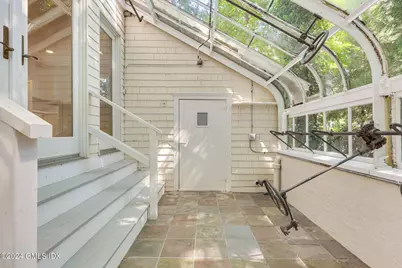 14 Grove Lane, Greenwich, CT 06831 - Photo 19