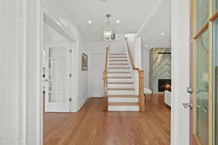 31 Meadow Wood Dr, Greenwich, CT 06830 - Photo 5