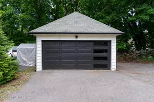 18 Sherman Ave, Greenwich, CT 06830 - Photo 15