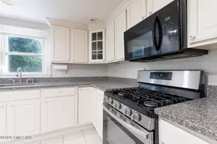 18 Sherman Ave, Greenwich, CT 06830 - Photo 5