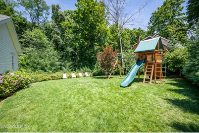 31 N Hawthorne Street, Greenwich, CT 06831 - Photo 31