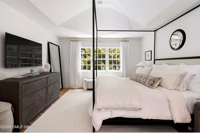 31 N Hawthorne Street, Greenwich, CT 06831 - Photo 19