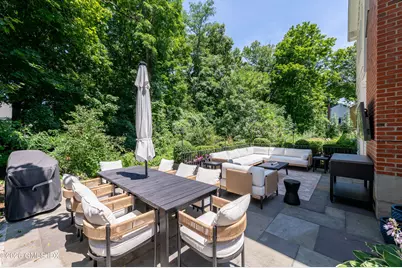 31 N Hawthorne Street, Greenwich, CT 06831 - Photo 37