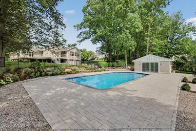 46 S Stonehedge Drive, Greenwich, CT 06831 - Photo 11