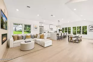 46 S Stonehedge Dr, Greenwich, CT 06831 - Photo 9