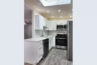 337 Hamilton Avenue #A, Greenwich, CT 06830 - Photo 5