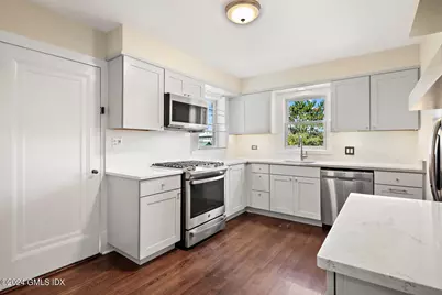 106 Henry Street #A, Greenwich, CT 06830 - Photo 3