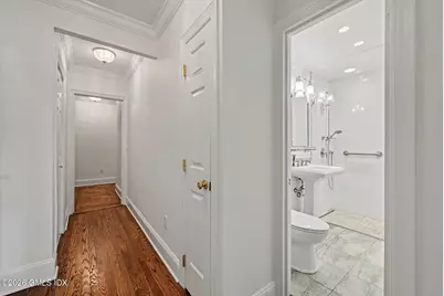 25 W Elm Street #37, Greenwich, CT 06830 - Photo 17