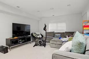 77 Havemeyer Ln, Stamford, CT 06902 - Photo 13