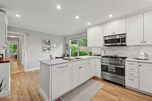 36 E Lyon Farm Dr, Greenwich, CT 06831 - Photo 5