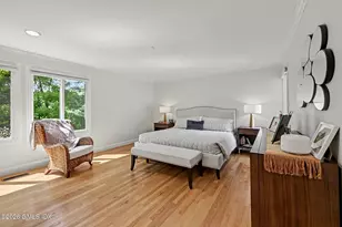 36 E Lyon Farm Dr, Greenwich, CT 06831 - Photo 11