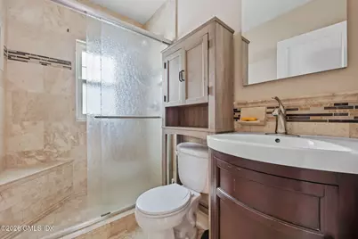 23 Thornhill Road #1st Floor, Greenwich, CT 06878 - Photo 13