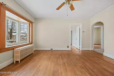 23 Thornhill Road #1st Floor, Greenwich, CT 06878 - Photo 3