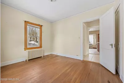 23 Thornhill Road #1st Floor, Greenwich, CT 06878 - Photo 7