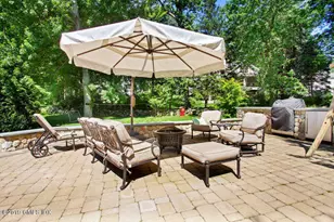 16 Hearthstone Dr, Greenwich, CT 06878 - Photo 27