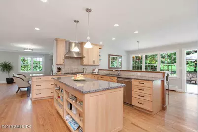 16 Hearthstone Drive, Greenwich, CT 06878 - Photo 7