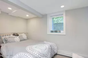 16 Hearthstone Dr, Greenwich, CT 06878 - Photo 23