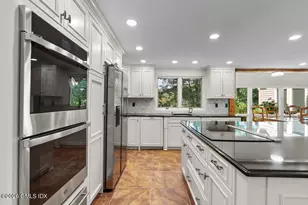 2 Choctaw Ln, Greenwich, CT 06831 - Photo 11