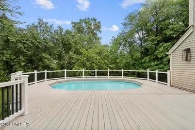 2 Choctaw Lane, Greenwich, CT 06831 - Photo 41