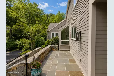 2 Choctaw Lane, Greenwich, CT 06831 - Photo 3