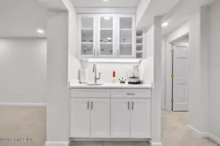 2 Choctaw Ln, Greenwich, CT 06831 - Photo 35