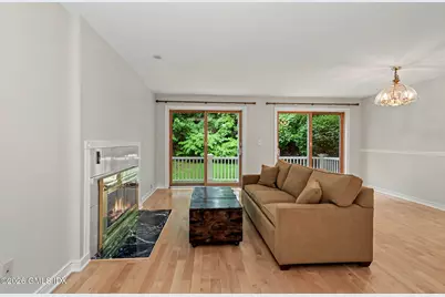 453 E Putnam Avenue #4G, Greenwich, CT 06807 - Photo 9