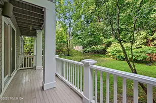 453 E Putnam Ave, Greenwich, CT 06807 - Photo 21