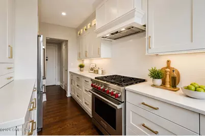 47 Lafayette Place #5H, Greenwich, CT 06830 - Photo 5