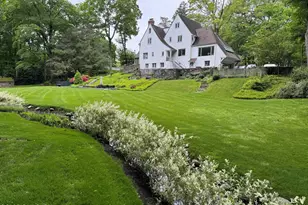 121 Round Hill Rd, Greenwich, CT 06831 - Photo 3