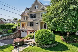 32 Reynolds Pl, Greenwich, CT 06830 - Photo 27