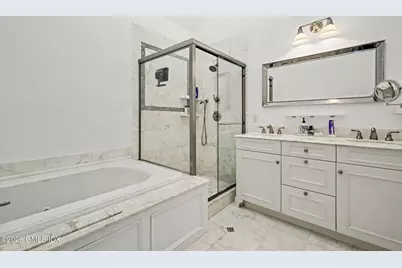 32 Reynolds Place #B, Greenwich, CT 06830 - Photo 19