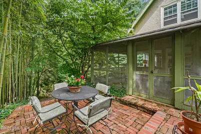 6 Charter Oak Lane, Greenwich, CT 06830 - Photo 11