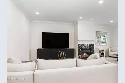 147 Holly Hill Lane #2, Greenwich, CT 06830 - Photo 5