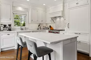 250 Milbank Ave, Greenwich, CT 06830 - Photo 11