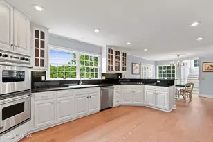345 Round Hill Rd, Greenwich, CT 06831 - Photo 13