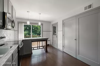 16 W Church Street, Greenwich, CT 06830 - Photo 11
