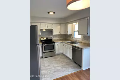 8 Booth Court #B, Greenwich, CT 06830 - Photo 1