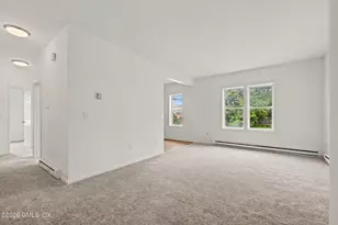 2 S New St, Greenwich, CT 06830 - Photo 5