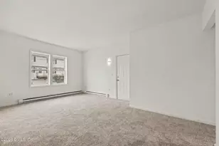 2 S New St, Greenwich, CT 06830 - Photo 21