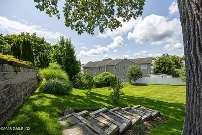 24 Harold Street #B, Greenwich, CT 06807 - Photo 21