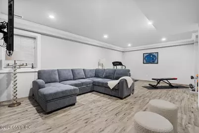 16 Hawthorne Street #A, Greenwich, CT 06831 - Photo 25