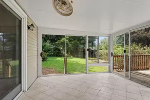 5 Raphael Pl, Greenwich, CT 06878 - Photo 13