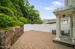 80 E Putnam Ave, Greenwich, CT 06807 - Photo 29