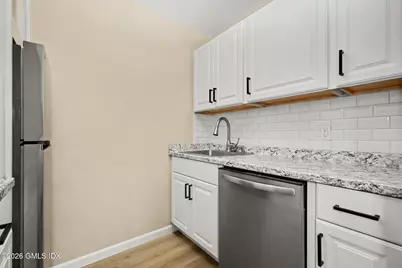 15 Linden Place #2, Greenwich, CT 06831 - Photo 9