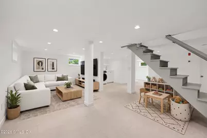 17 Center Road, Old Greenwich, CT 06870 - Photo 5