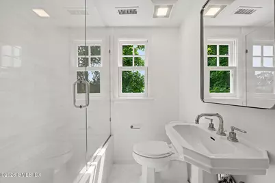 17 Center Road, Old Greenwich, CT 06870 - Photo 13