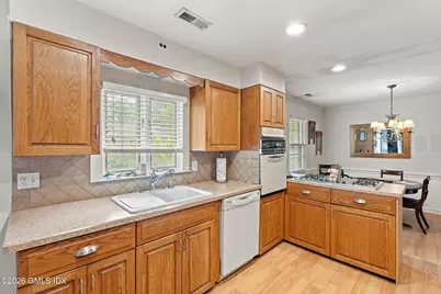 10 Homestead Road, Greenwich, CT 06831 - Photo 7