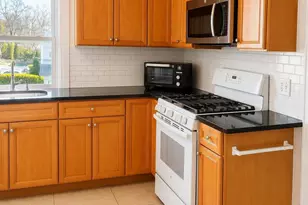 7 Smith Street Sou, Greenwich, CT 06830 - Photo 3